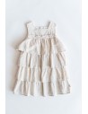 vestido beige con vuelos