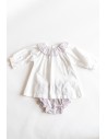 set camisa blanca con cuello de flores y cubre panal