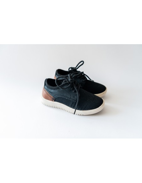 loafers negros con etiqueta