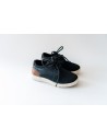 loafers negros con etiqueta