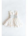 vestido beige con detalles celestes