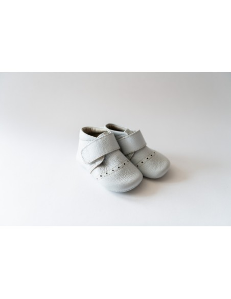 zapatos velcro blancos