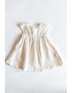 vestido beige encaje