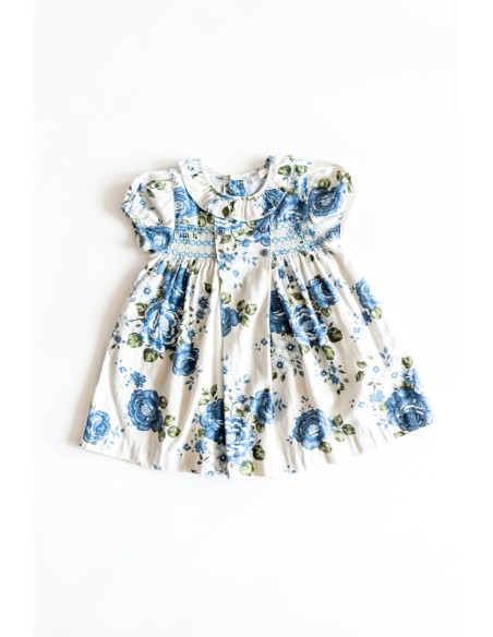 vestido beige con flores azules