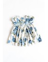 vestido beige con flores azules