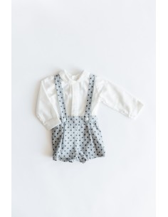 set jumper gris con bolitas, y camiseta estrellas celestes