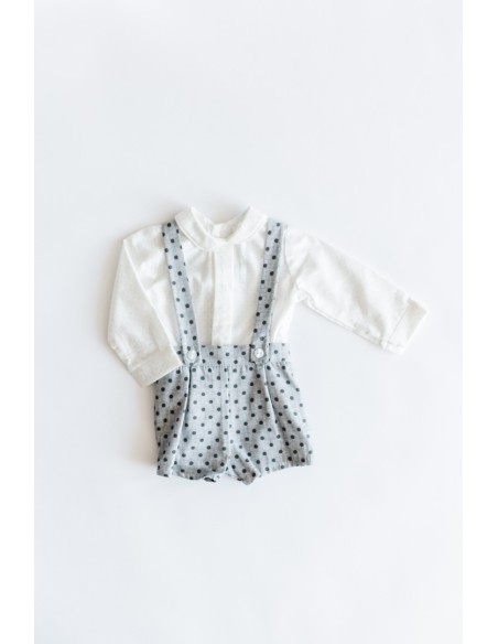 set jumper gris con bolitas, y camiseta estrellas celestes