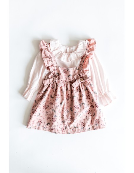 camiseta manga larga y romper de falda rosado