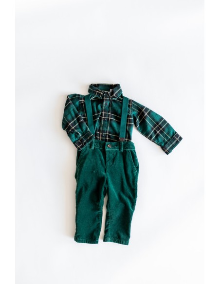 pantalon gamuza verde camisa manga larga cuadros verdes negros