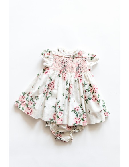 vestido blanco flores rosadas