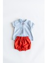set short rojo camisa rayas azules, botones rojos