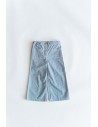 pantalon azul con rayas blancas