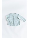 camisa turquesa puntitos
