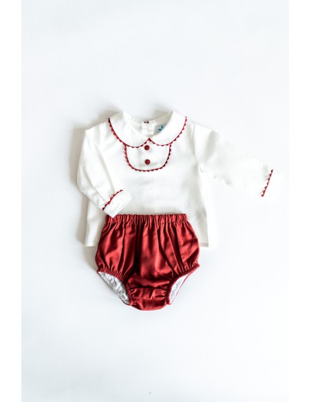 set short concho de vino y camiseta manga larga
