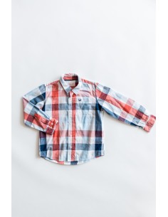 camisa cuadros rojos azules