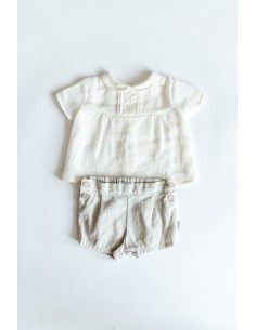 set short beige rayas blancas camisa beige