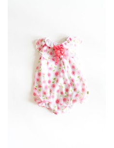 monito blanco con flores rosadas y flor 3d