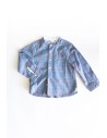 camisa azul con rojo