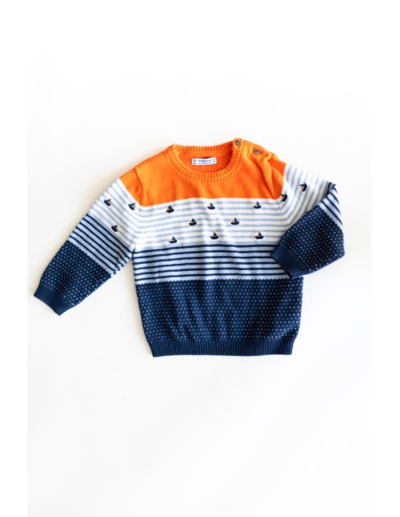 sueter azul con naranja y barquitos