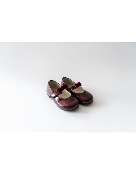 zapatos charol concho de vino