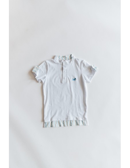 camiseta blanca logo azul