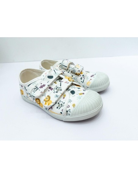 zapatos blancos de animalitos