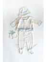 set beige con detalles celestes