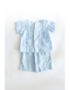set short y camiseta celeste