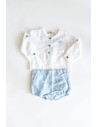 set short rayas celestes y blancas y camisa blanca lino