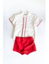 set camisa beige con detalle rojo y short rojo