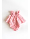 vestido rosado con calzon y flores rosaditas