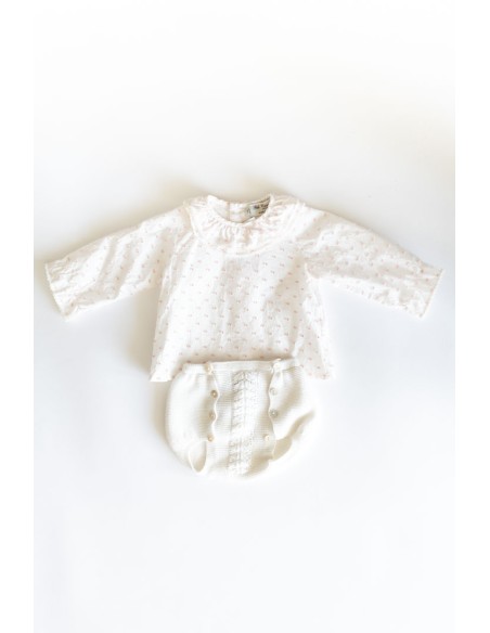 set calzon blanco y camisa manga larga blanca con detalles rosados