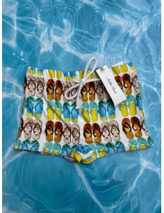 pantalon de baño zapatillas de playa