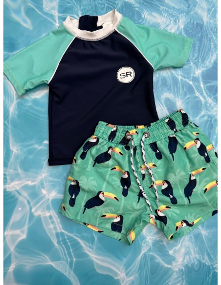 set pantalon de bano verde con tucanes y camiseta de agua