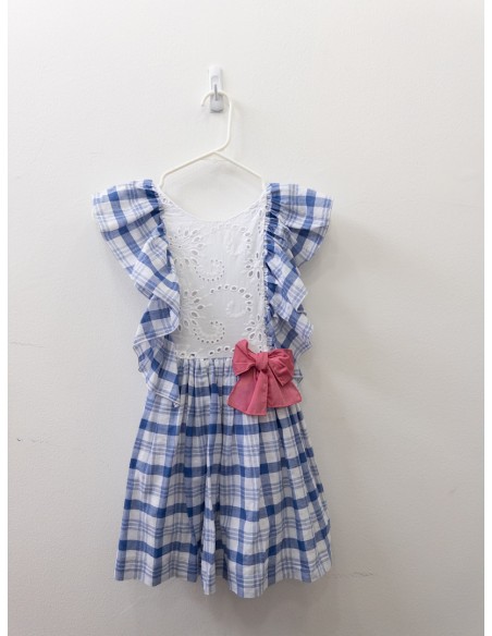vestido cuadros azules con blanco y lazo rosado
