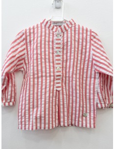 camisa blanca rayas rojas