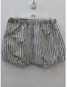 short beige con rayas dibujadas azules