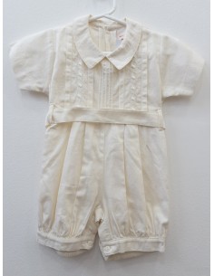 enterizo beige estilo bautizo