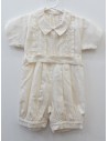 enterizo beige estilo bautizo