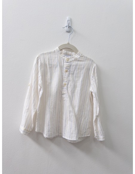 camisa manga larga blanca con rayas amarilla, cafe y azul