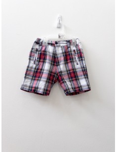 short cuadros rojos azules y blancos