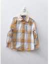 camisa mostaza con azul