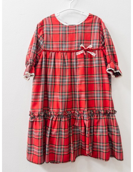 vestido rojo cuadros grises y negros