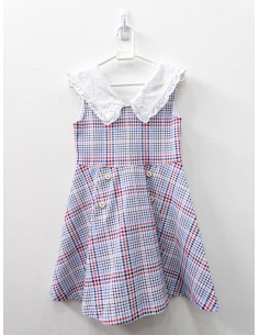vestido cuadros rojos, azules y botones blancos