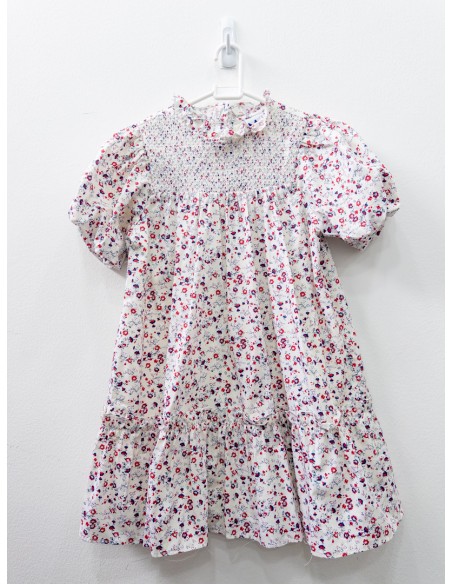vestido con mangas blanco con flores rojas y azules