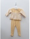 set pantalon y top amarillo tejido con rayas blancas