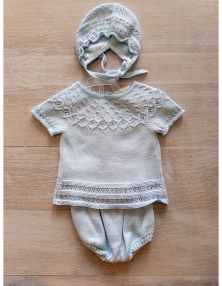 set short y camiseta punto celeste