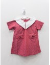 vestido rojo con cuello blanco