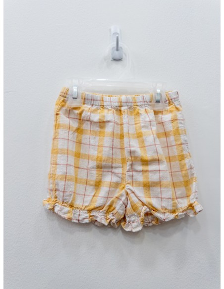 set short y camiseta cuadros amarillos