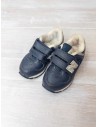 zapatos azules con velcro